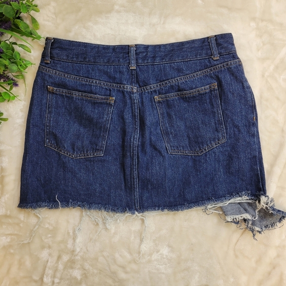 Urban Outfitters BDG Denim Jean Front Ruffle Mini Skirt Large - Picture 6 of 7